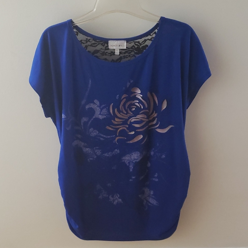 Short sleeve tee